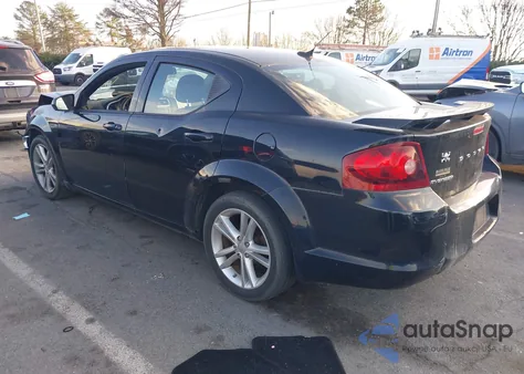 2011 Dodge Avenger Mainstreet z USA, uszkodzony, nr VIN 1B3BD1FG1BN593608